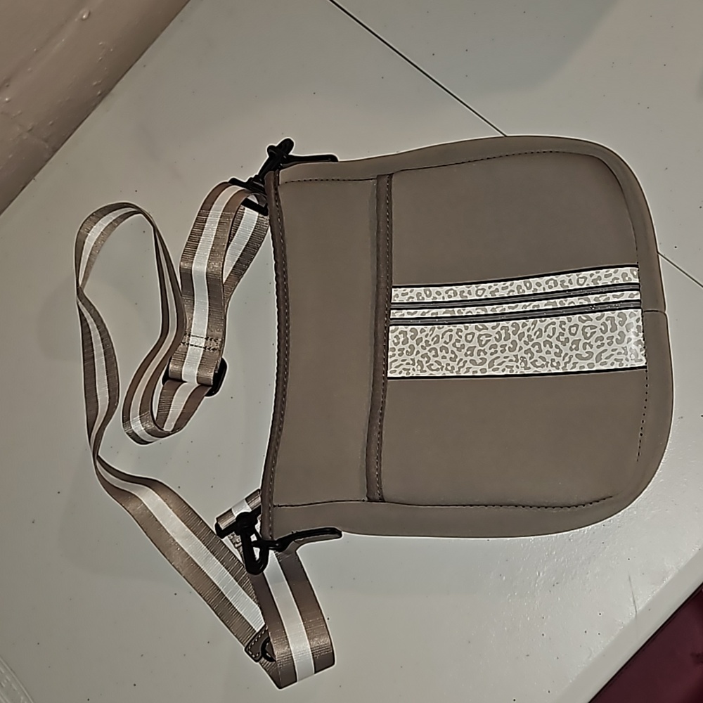 Jen & Co Dru Neoprene Crossbody with Guitar Strap